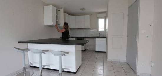 Appartement T2 de 42m2 avec parking, terrasse et jardin privatif