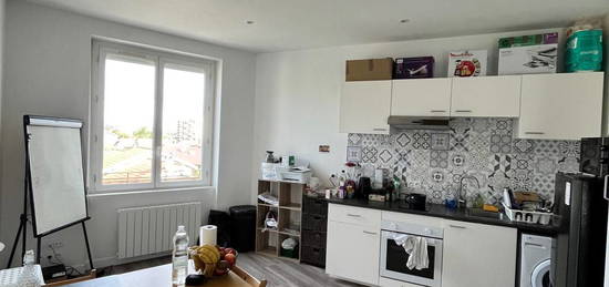 Appartement meublé  à louer, 3 pièces, 2 chambres, 41 m²