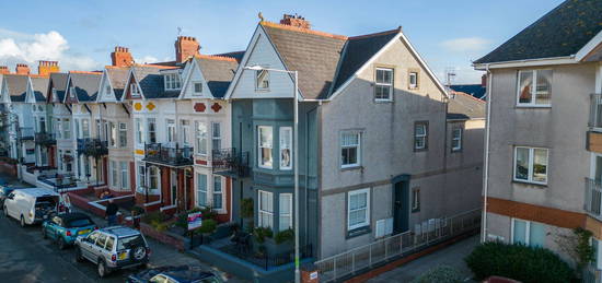 Property for sale in Esplanade Avenue, Porthcawl CF36