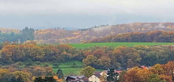 Helle EG-Wohnung mit Talblick