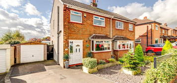 3 bed semi-detached house for sale