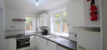 2 bed flat to rent