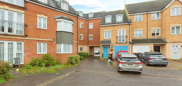 Flat for sale in Lindler Court, Leighton Buzzard LU7