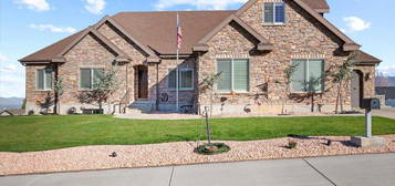 51 E  Magellan Ln, Elk Ridge, UT 84651