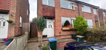 4 bed property to rent