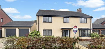 4 bed detached house for sale