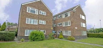 Flat to rent in Station Parade, Denham, Uxbridge UB9