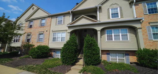 8068 Stonewall Brigade Ct Apt 201, Manassas, VA 20109