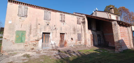 Proprietà rustica in vendita in via Arzer del Vescovo, 1