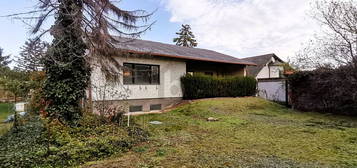 BUNGALOW IN VERKEHRSBERUHIGTER SIEDLUNG