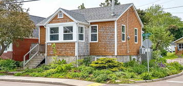 403 Queen St #403A, Charlottetown, PE C1A 4E2