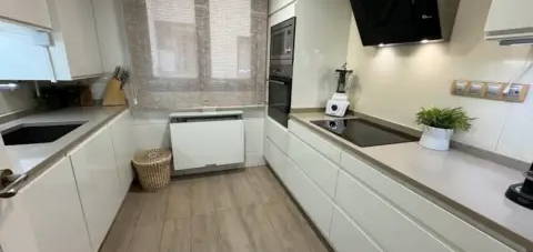 Apartamento en Avenida del Compromiso de Caspe, 14