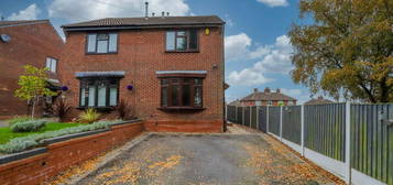 2 bedroom semi-detached house for sale