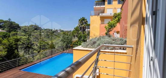 Apartamento T4 em Monte Estoril