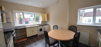 2 bedroom maisonette to rent