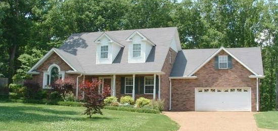 528 Moncrief Ave, Goodlettsville, TN 37072