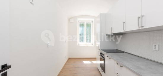 Pronájem bytu 2+kk 34 m², Františka Kadlece,