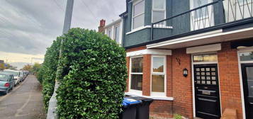 4 bedroom terraced house to rent