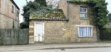 3 bedroom cottage for sale