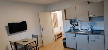 Single Wohnung/ Appartement voll möbliert Nähe FH Fern Uni