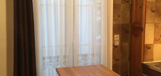 Location appartement 1 pièce 28 m²