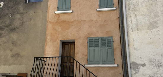 Maison  à louer, 3 pièces, 2 chambres, 54 m²