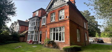 Flat for sale in Kinburn Drive, Egham, Surrey TW20