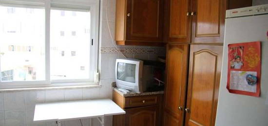 Apartamento T3 no centro da Amadora