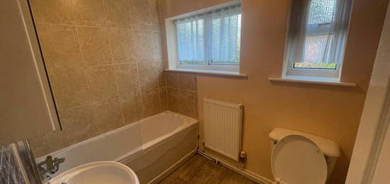 2 bedroom semi-detached house