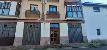 Piso en venta en calle José María Pereda, 1