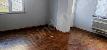 BARBAROS MAH.DE 1.KAT 90 M2 KİRALIK DAİRE