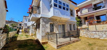 ÇEŞME LİDER GAYRİMENKUL'DEN MUSALLA MH. KİRALIK EŞYALI 2+1 DAİRE