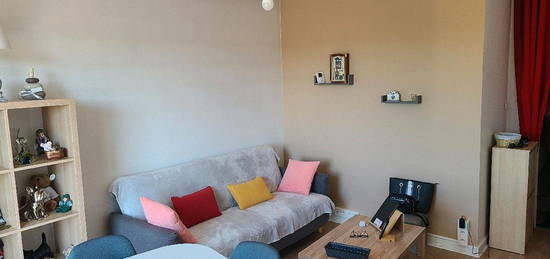 Appartement T2 bis + garage et parking