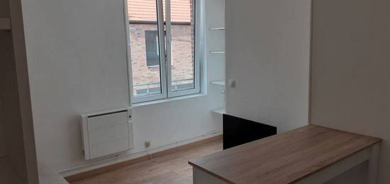 Studio meublé 17m² CANTELEU/EURATECHNOLOGIE