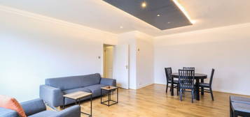 3 bed flat to rent