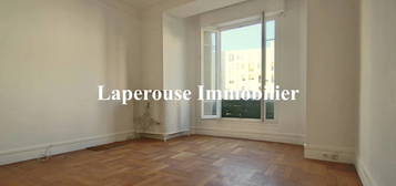 Appartement  à louer, 3 pièces, 2 chambres, 79 m²