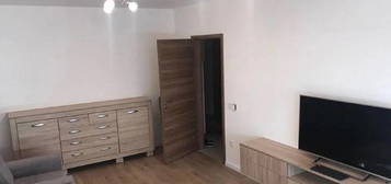 Zona Centrala chirie Apartament 2 cam in blocul cu CEC Bank