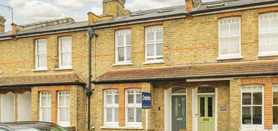 3 bedroom terraced house for sale