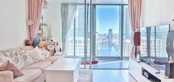 Flat for sale in Marsh Wall, London E14