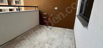 ATAKUL GYO DAN YENİ MAHALLE DE ARA KAT 1+1 SATILIK DAİRE