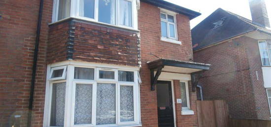 4 bedroom semi-detached house