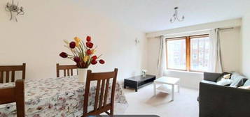 2 bed flat to rent