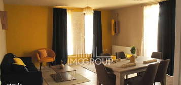 Inchiriez apartament 3 camere, 78mp, cu parcare, zona linistita