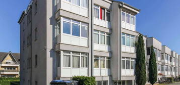 Zentraler geht es nicht: Apartment mit TG-Stellplatz in Hürth-Hermülheim