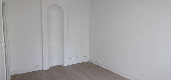 Appartement  à louer, 3 pièces, 1 chambre, 33 m²