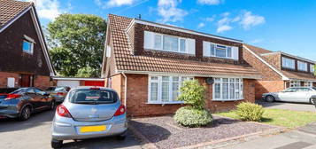 2 bed semi-detached house for sale