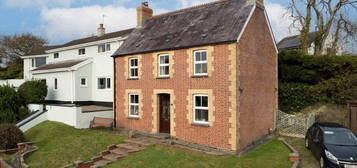 2 bed detached house for sale