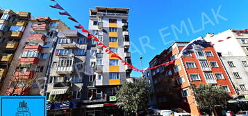 Bandrma Paabayr Mahallesinde Ana Cadde zerinde 2+1 Arakat Asansrl Satlk Daire Bayraktar'dan