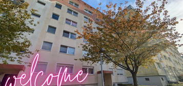 ++ schöne 4-Raum Wohnung in gepflegter Wohnanlage - Balkon mit Ausblick ins Grüne ++