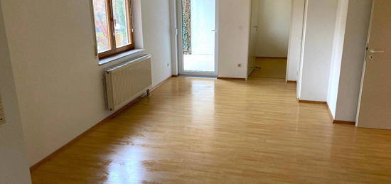 Frisch renovierte 2-Zimmer Einliegerwohnung mit Terrasse